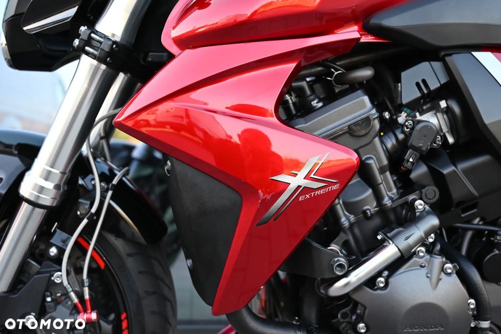 Honda CB - 16