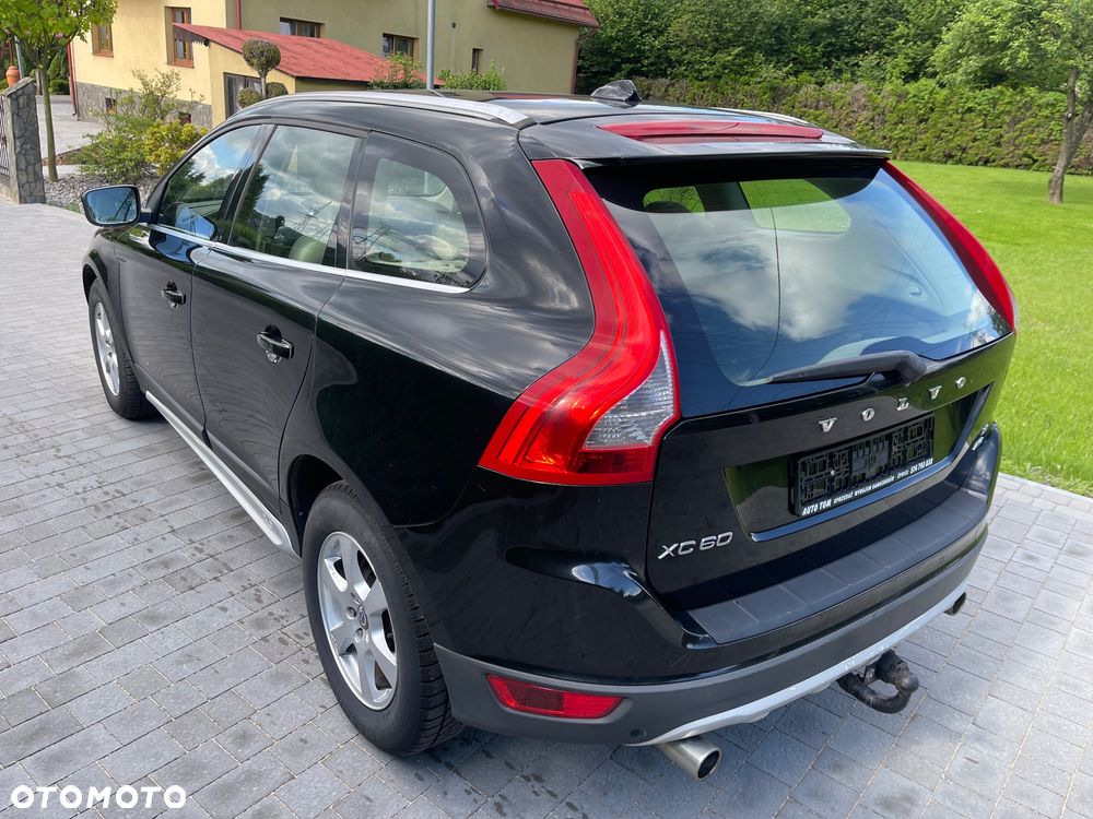 Volvo XC 60 D5 AWD Kinetic - 23
