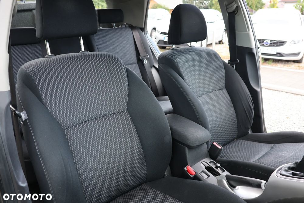Toyota Auris 1.6 Dynamic - 13