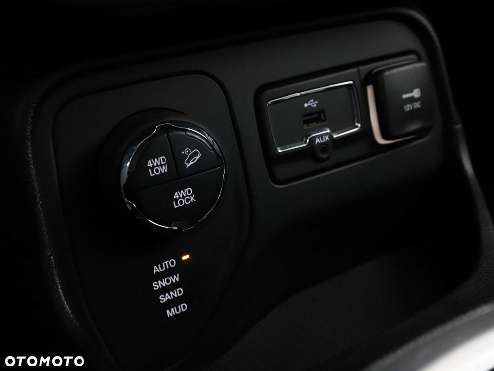 Jeep Renegade 2.0 MultiJet Limited 4WD S&S - 26