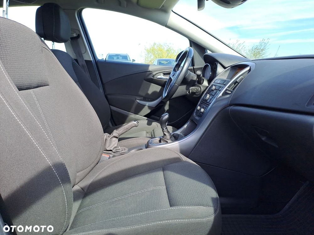 Opel Astra - 10
