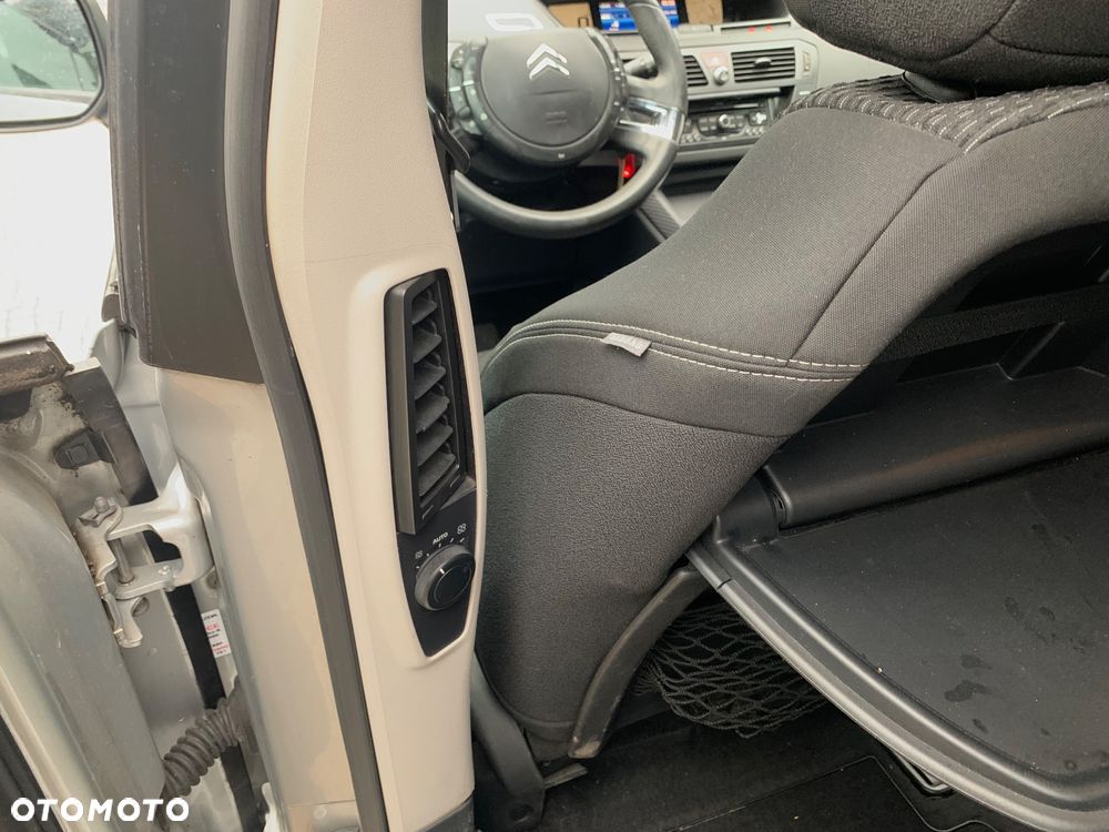 Citroën C4 Grand Picasso 1.6 HDi SX - 20