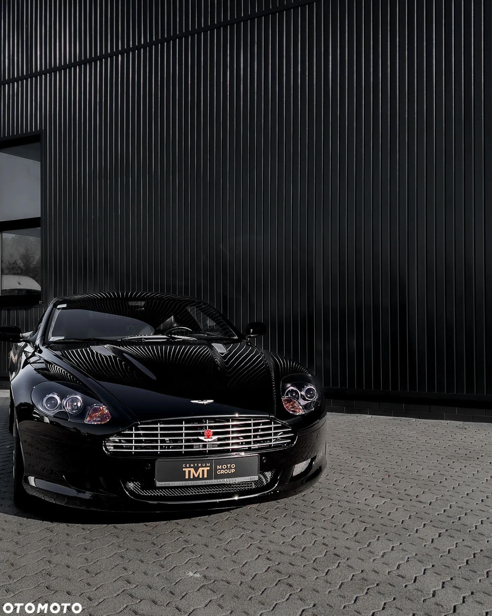 Aston Martin DB9 Touchtronic II - 4