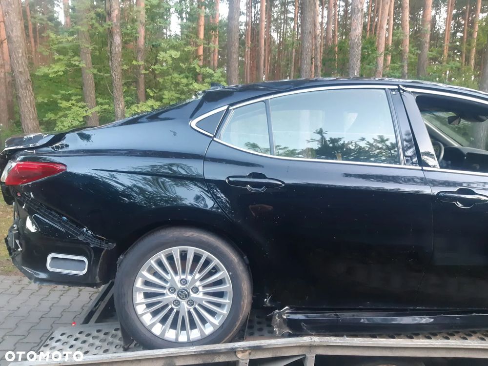 Toyota Camry 2.5 Hybrid Dynamic Force Comfort e-CVT - 8