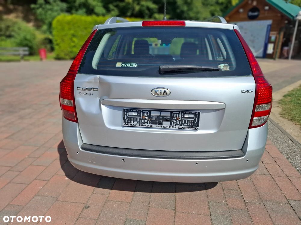 Kia Ceed 1.6 CRDi 90 ISG Spirit - 4