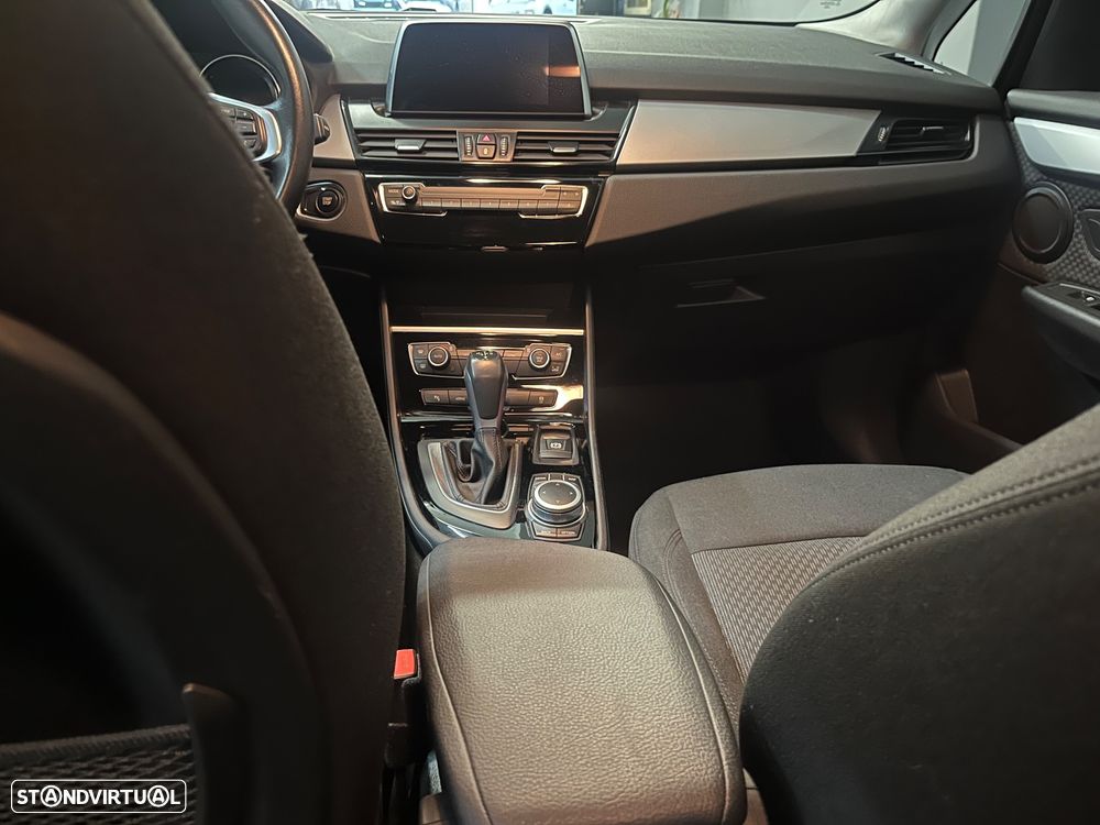 BMW 225xe Active Tourer Advantage - 19