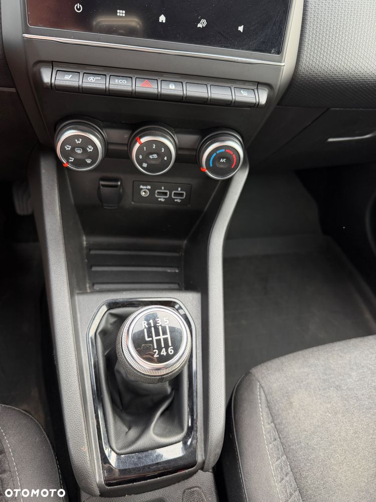 Renault Clio TCe 100 EXPERIENCE - 24