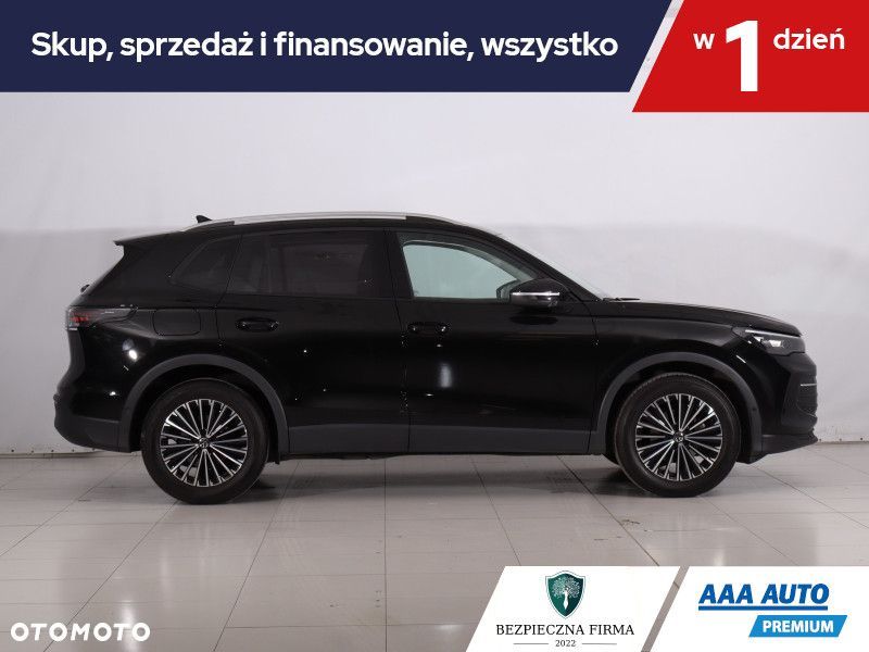 Volkswagen Tiguan - 8