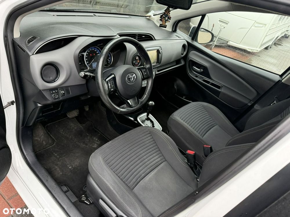 Toyota Yaris - 8