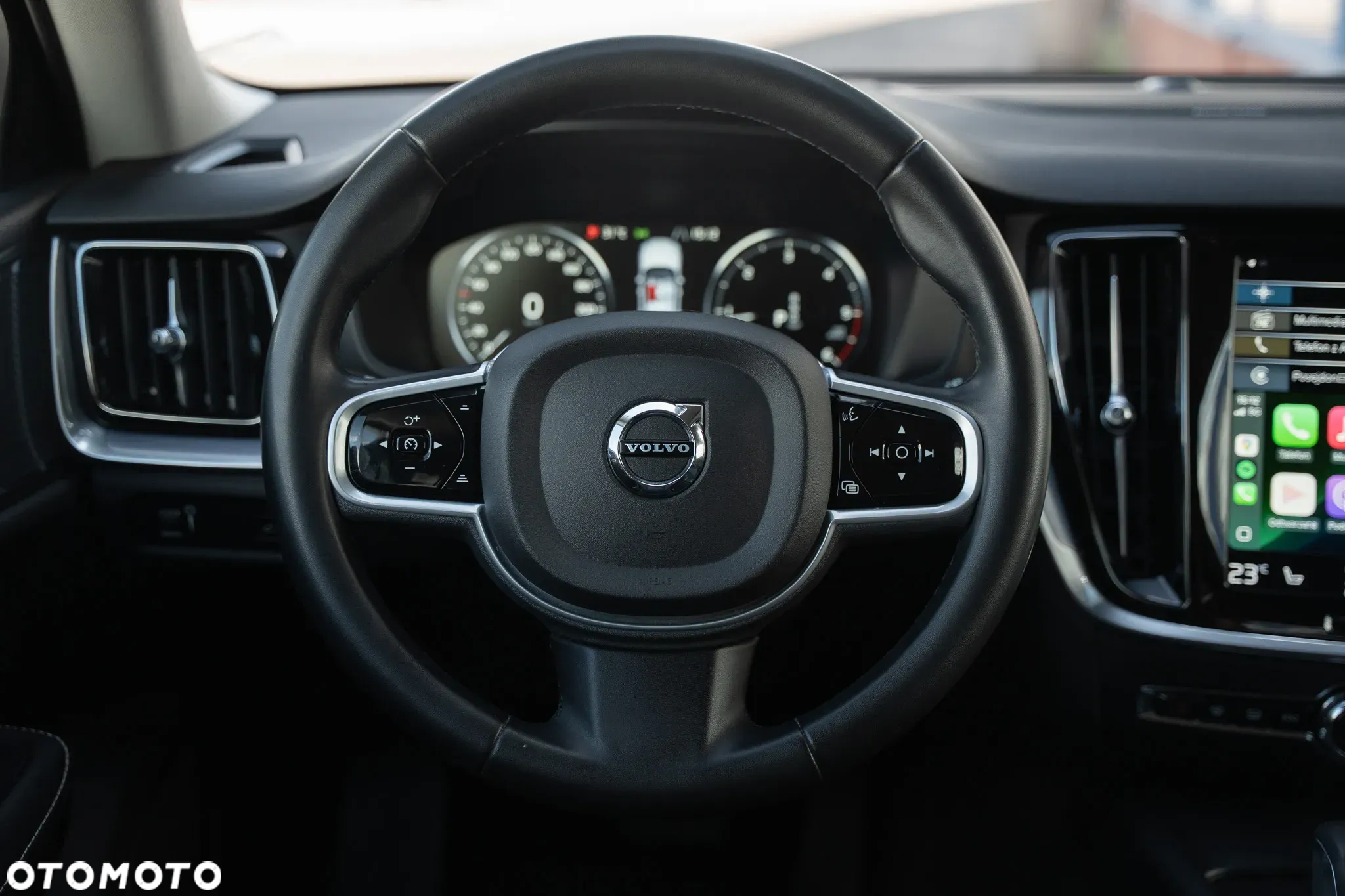 Volvo V60 Cross Country B4 D AWD Geartronic Pro - 26
