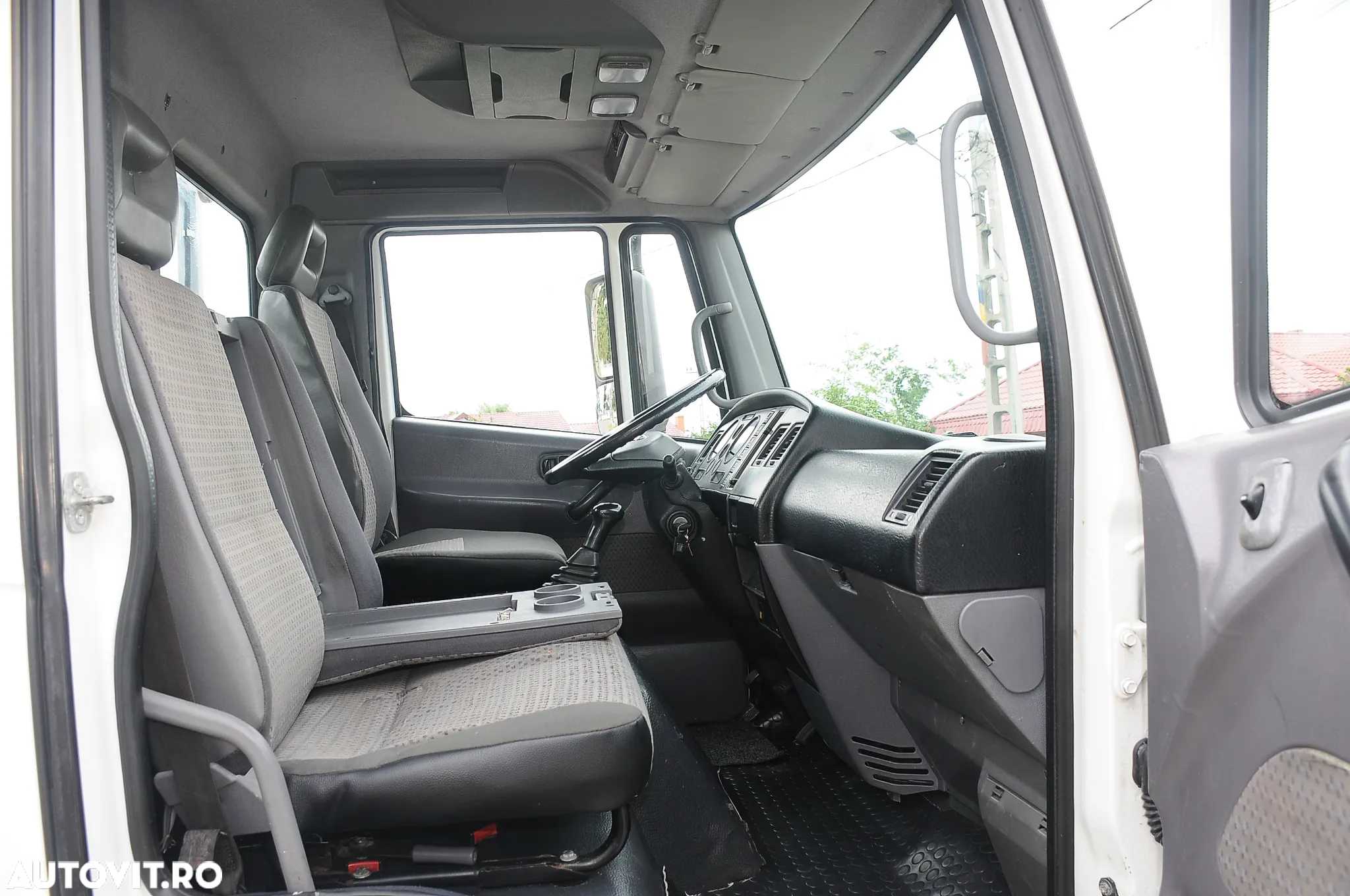 Nissan Atleon - 11