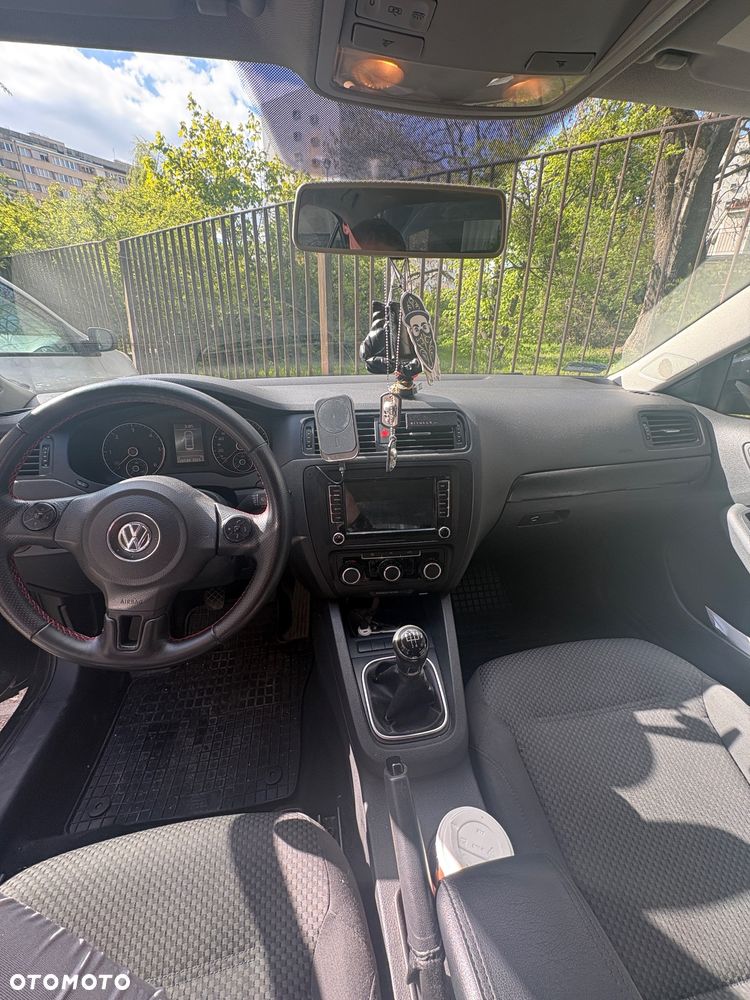 Volkswagen Jetta 1.6 TDI Highline CityLine - 10