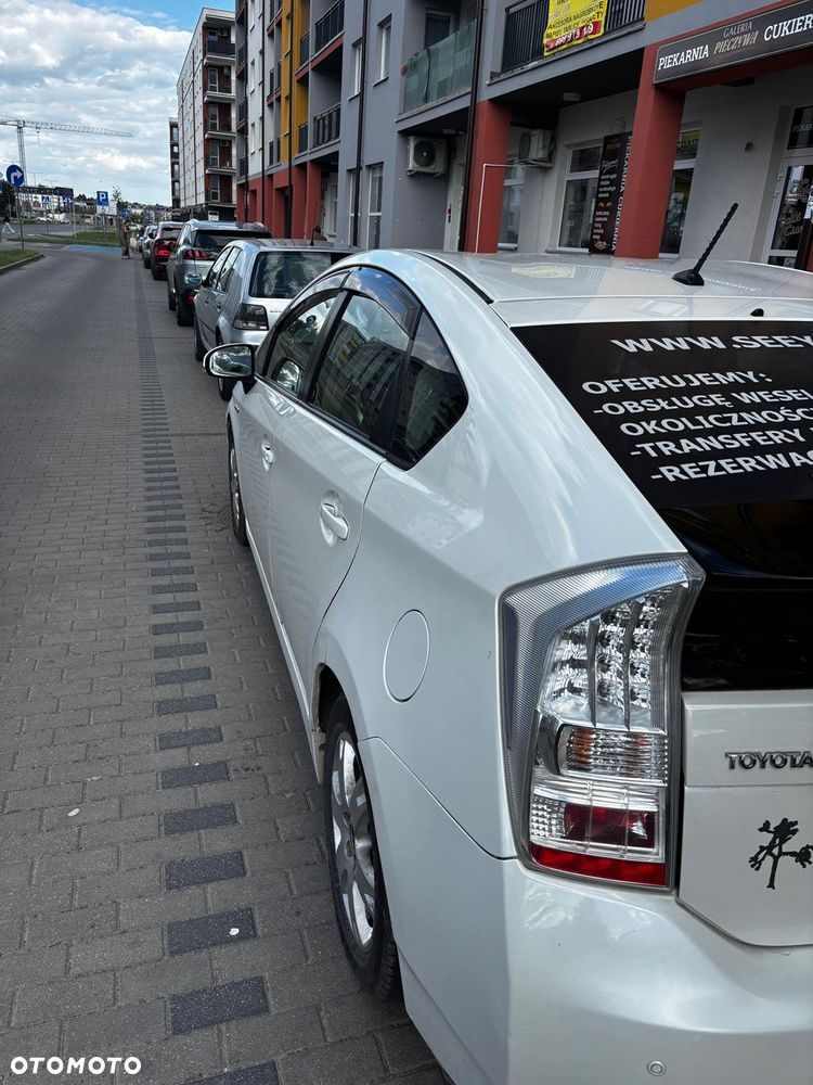 Toyota Prius - 5