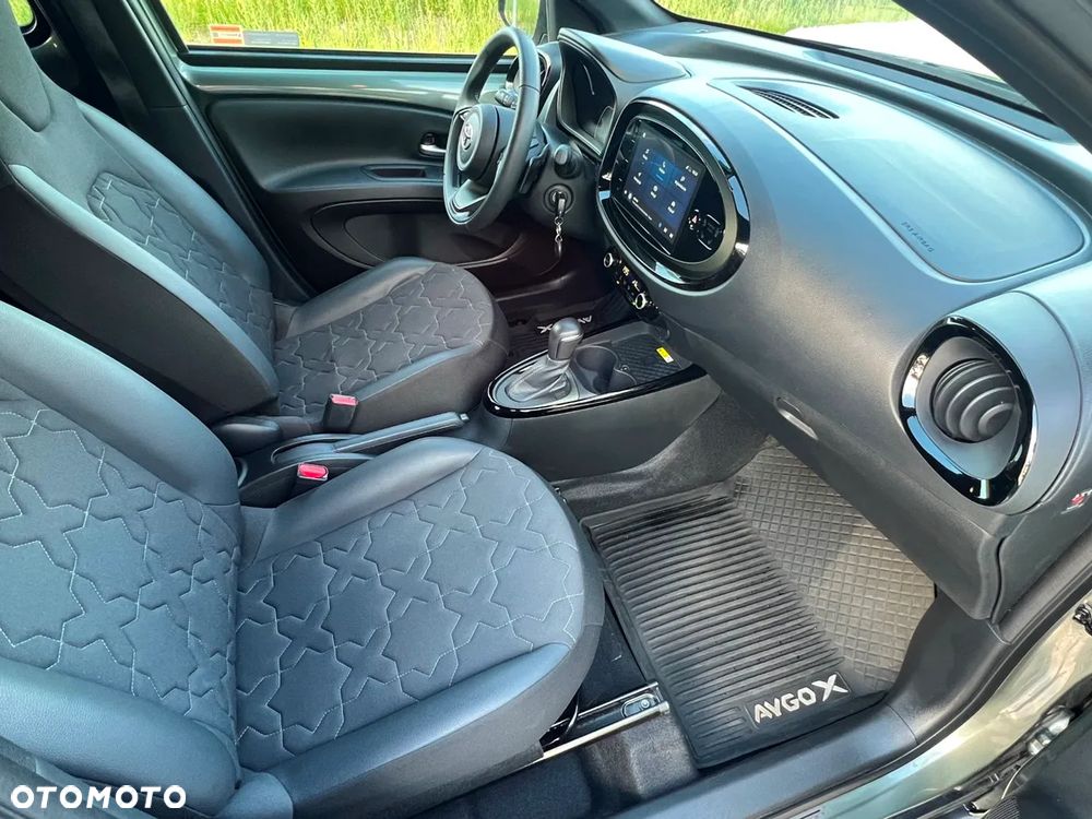 Toyota Aygo X 1.0 VVT-i Executive CVT - 15
