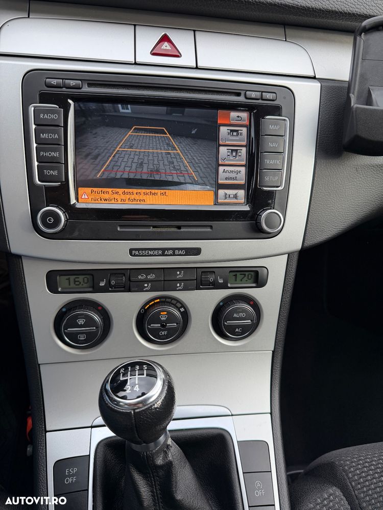 Volkswagen Passat Variant 2.0 TDI DPF Comfortline - 11