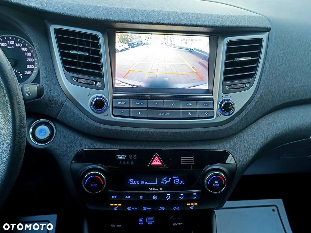 Hyundai Tucson 1.7 CRDI BlueDrive GO 2WD - 32