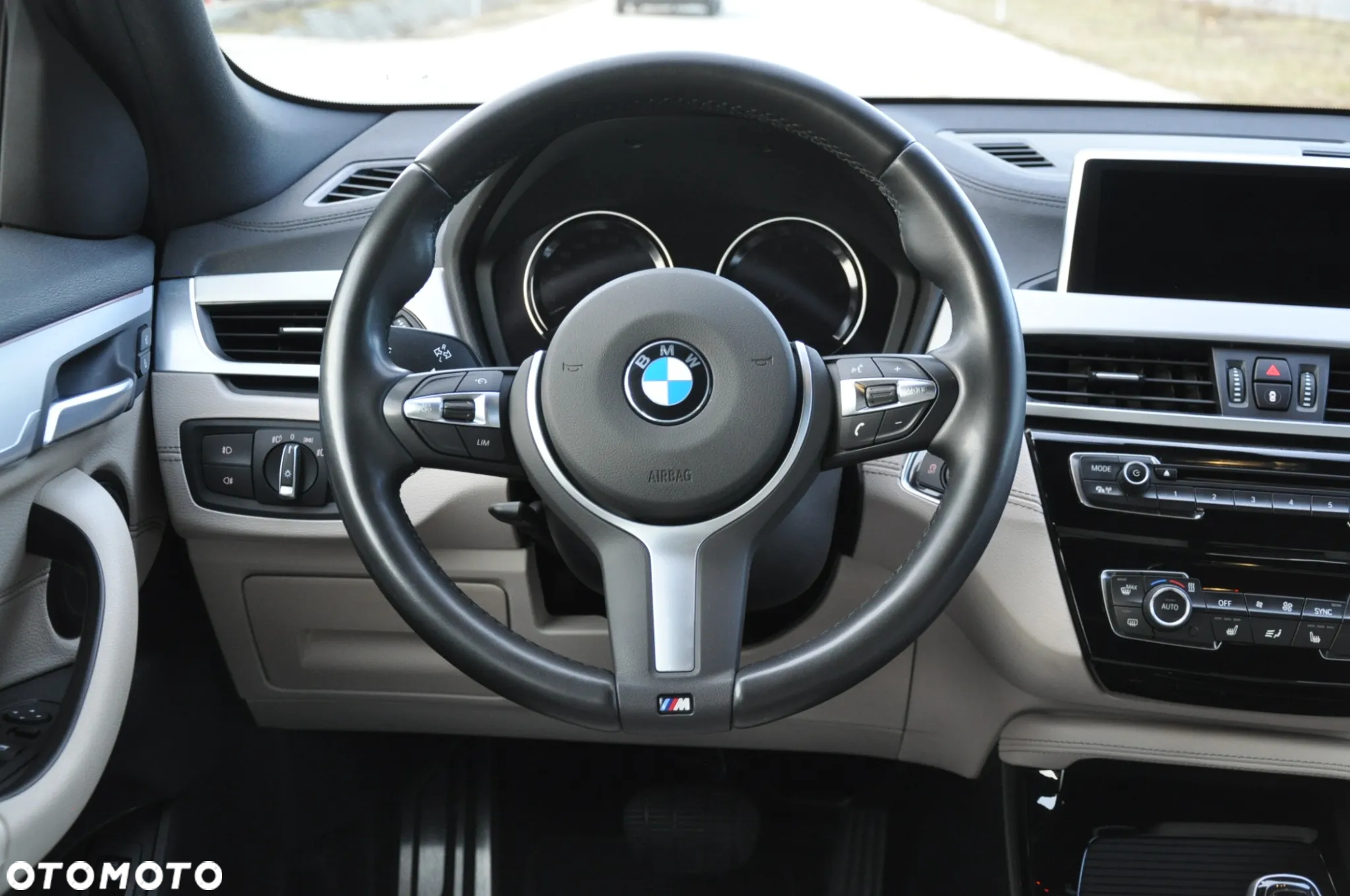 BMW X2 sDrive20i - 26
