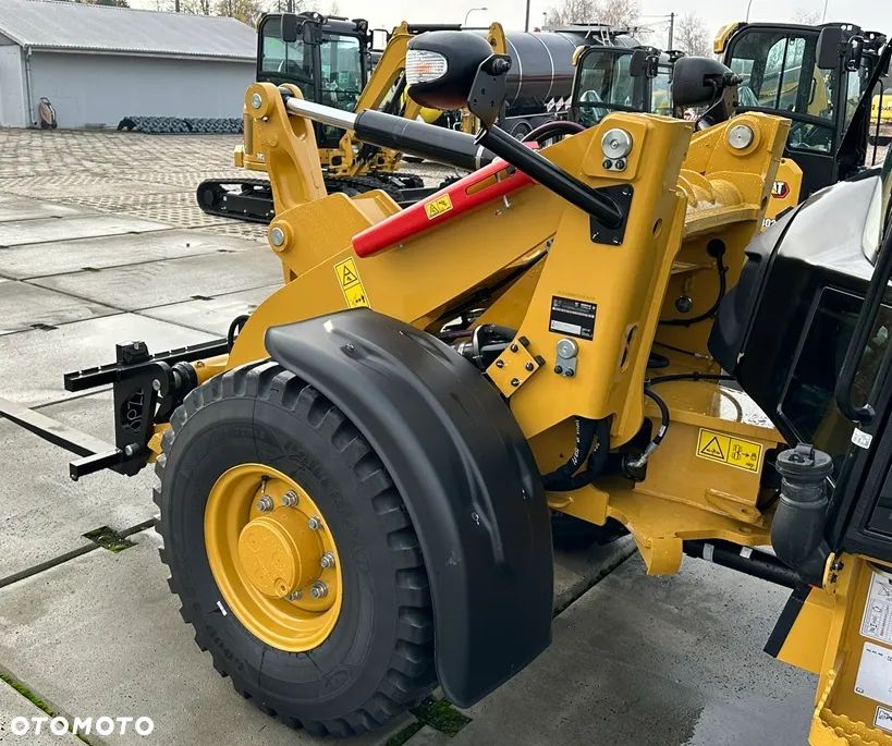 Caterpillar 906 - 15