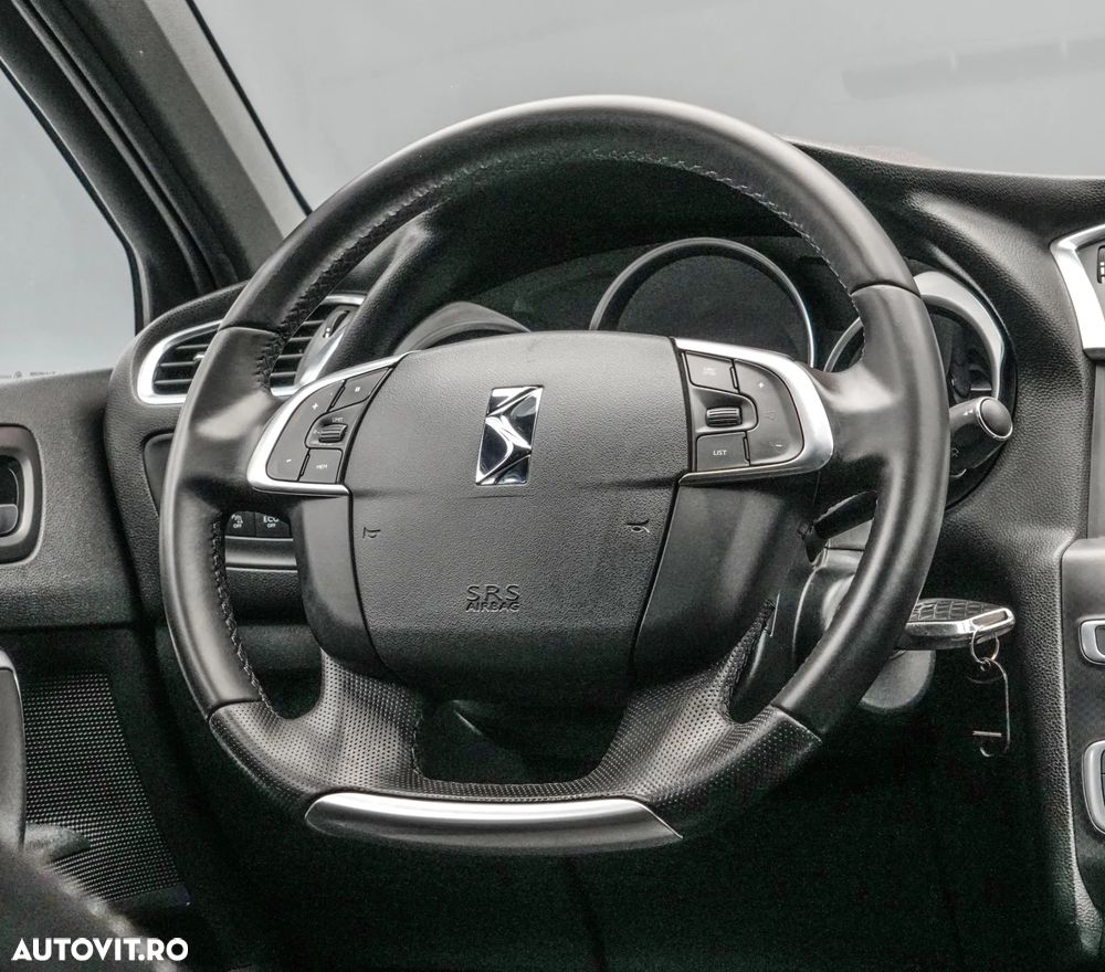 Citroën DS4 1.6 e-HDI Airdream BVM6 So Chic - 15