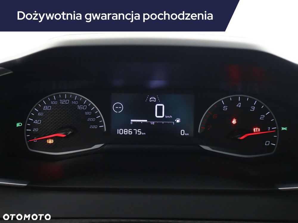 Peugeot 208 - 13