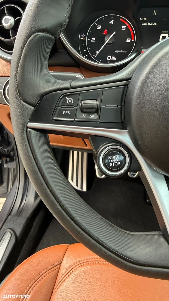 Alfa Romeo Giulia 2.2 JTDM Super - 29