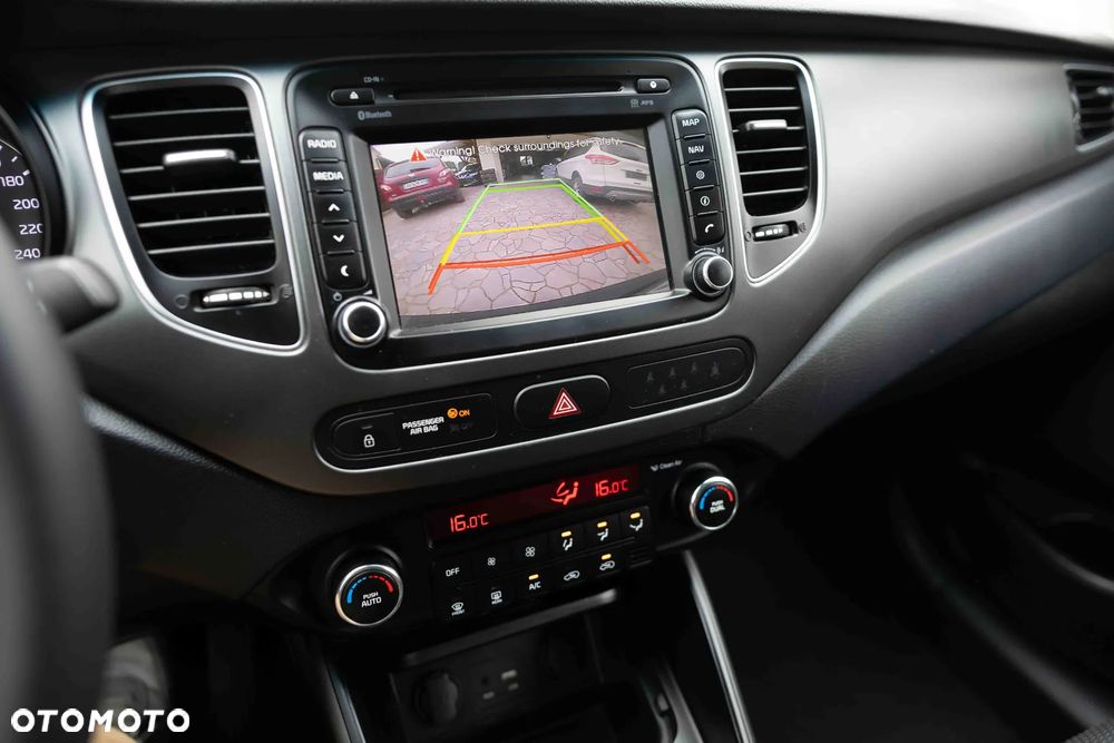 Kia Carens 1.7 CRDi XL 7os - 39