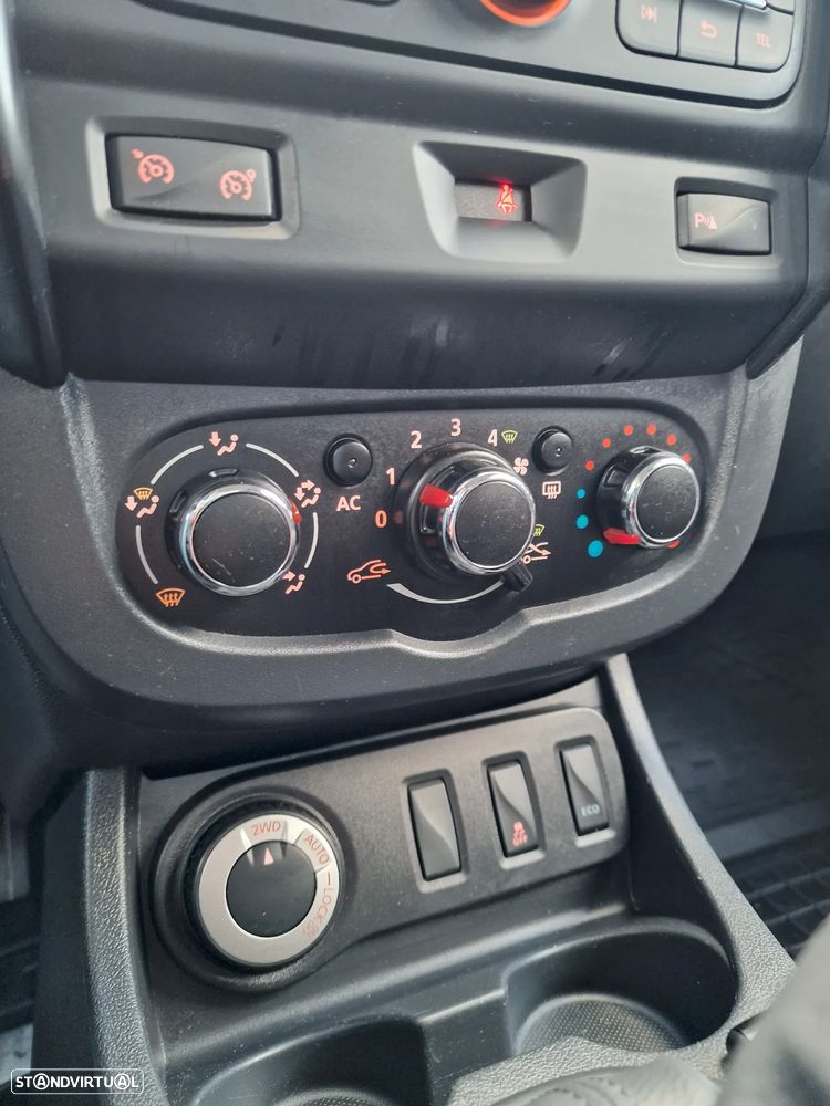 Dacia Duster dCi 110 FAP 4x4 Laureate - 15