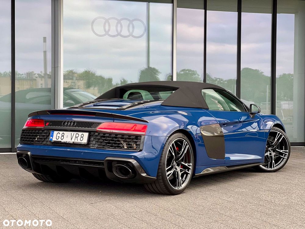 Audi R8 Spyder - 8