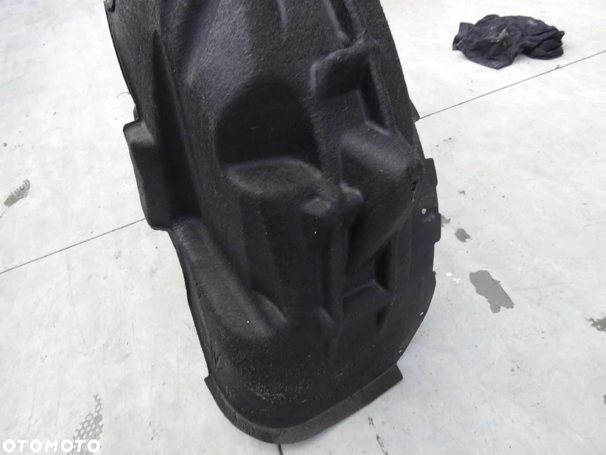 AUDI Q3 8U ORYGINALNE NADKOLE PRAWE TYŁ TYLNE 8U0810172B D106 - 8