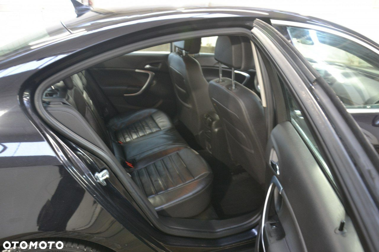 Opel Insignia - 19