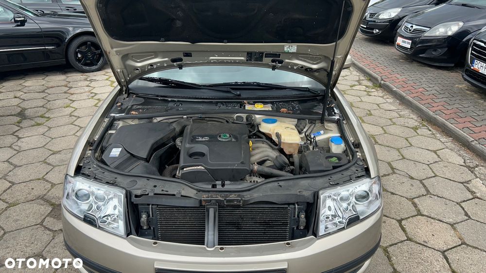Skoda Superb 2.0 Comfort - 30