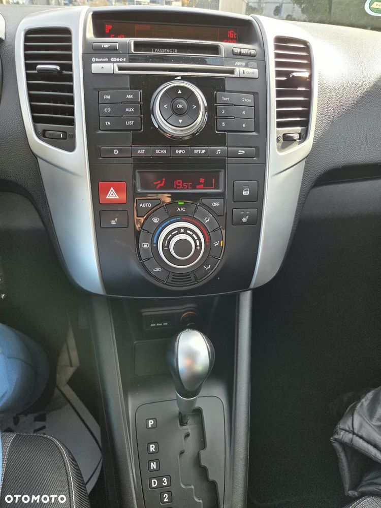 Kia Venga 1.6 L - 17