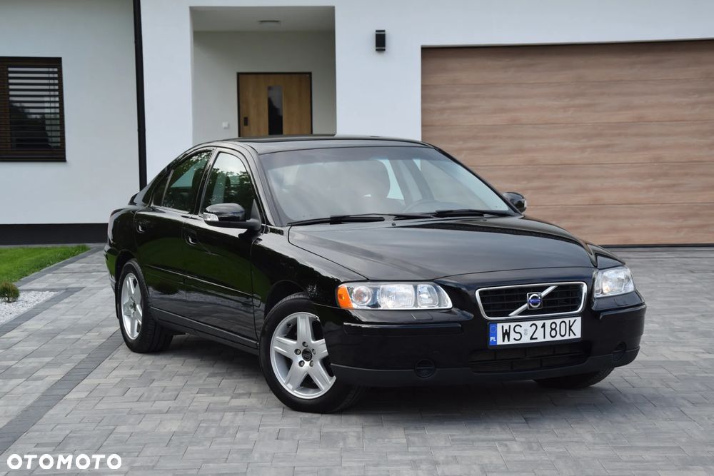 Volvo S60 2.5 T Kinetic - 2