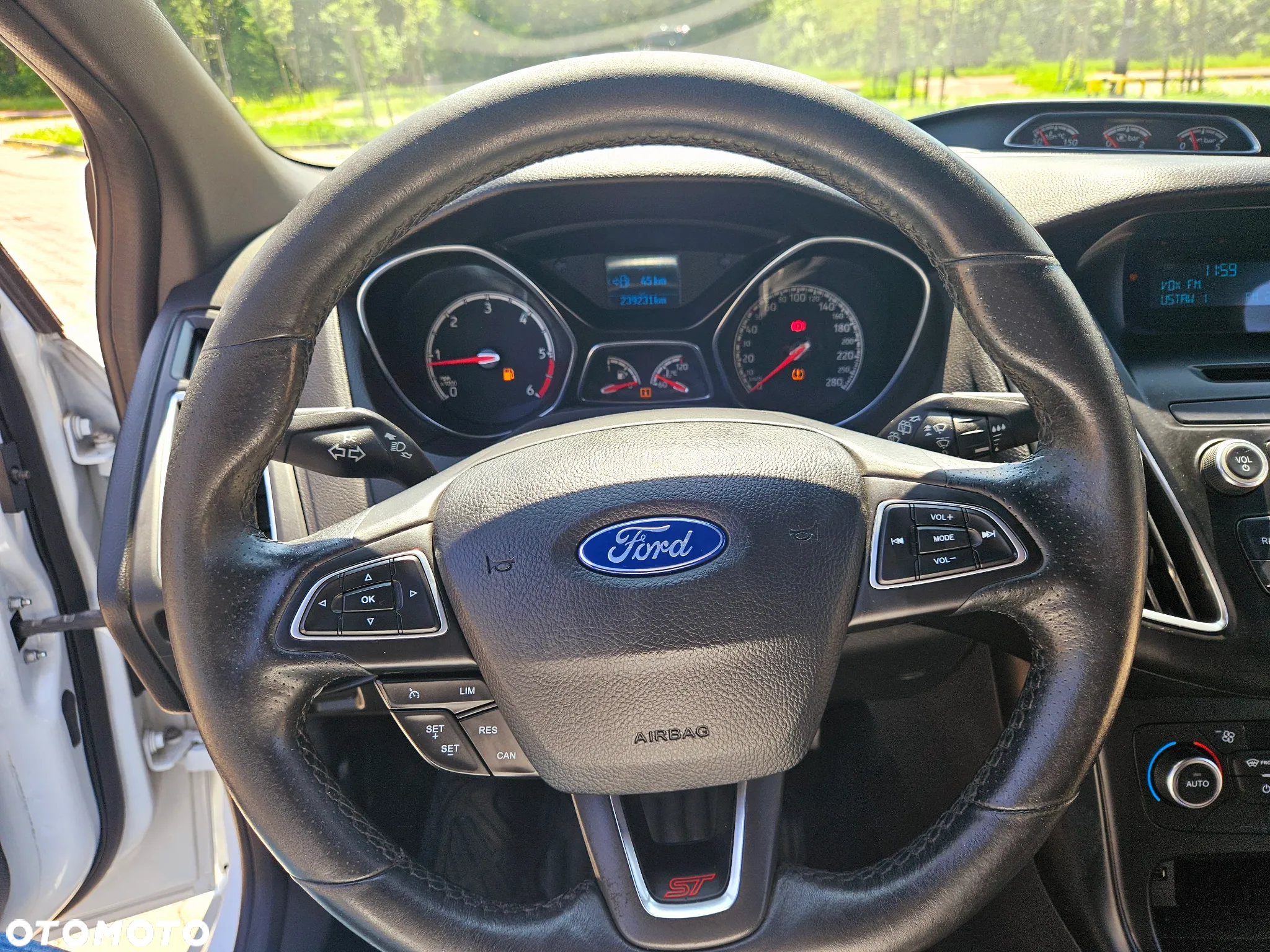 Ford Focus 2.0 TDCi ST mit Leder-Sport-Paket - 20