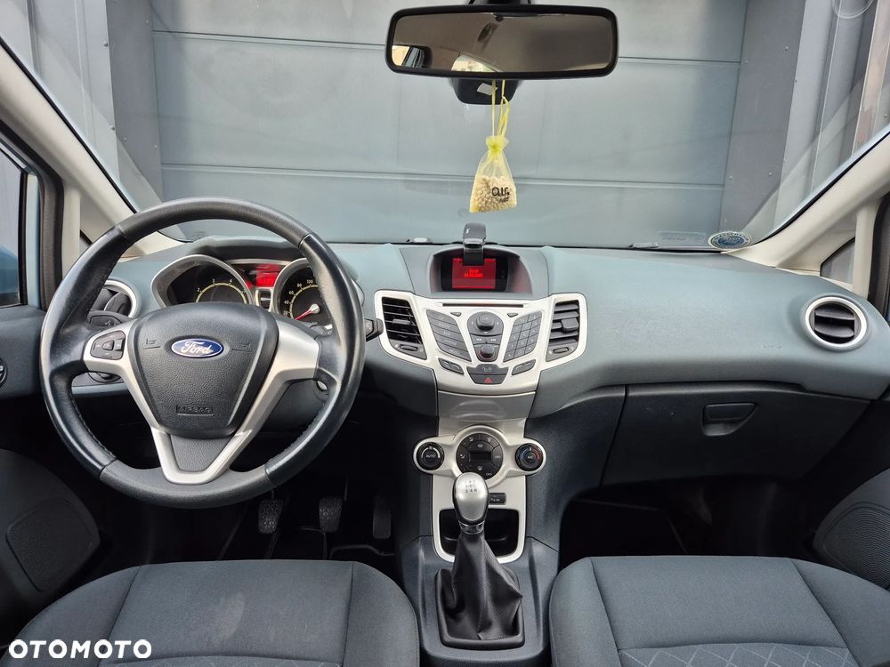 Ford Fiesta 1.25 Ghia - 7