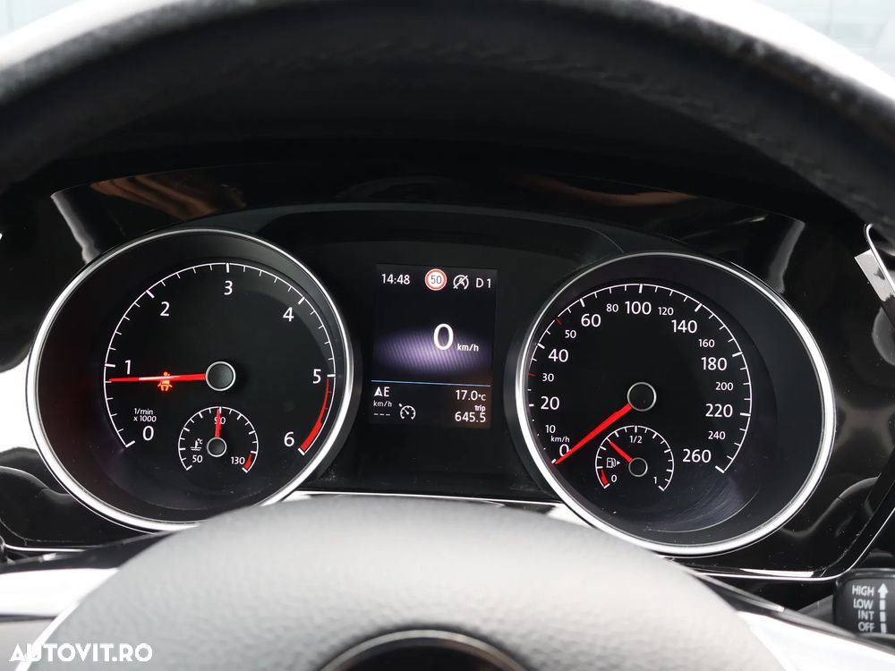 Volkswagen Touran 2.0 TDI DSG Highline - 14