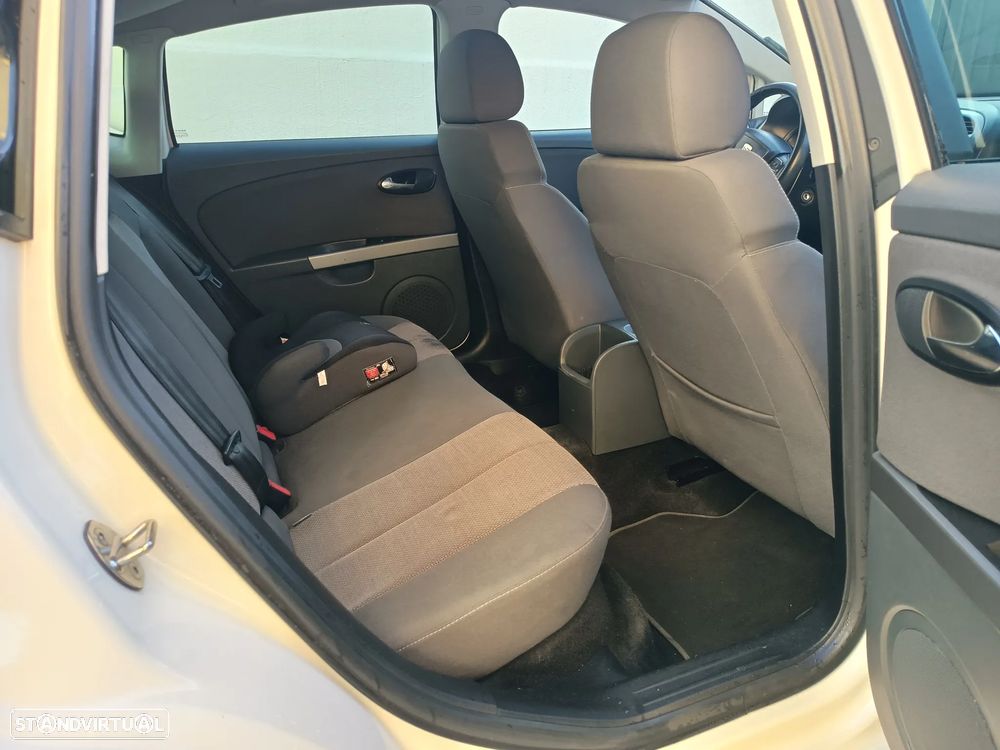 SEAT Leon 1.9 TDI Ecomotive Reference - 3