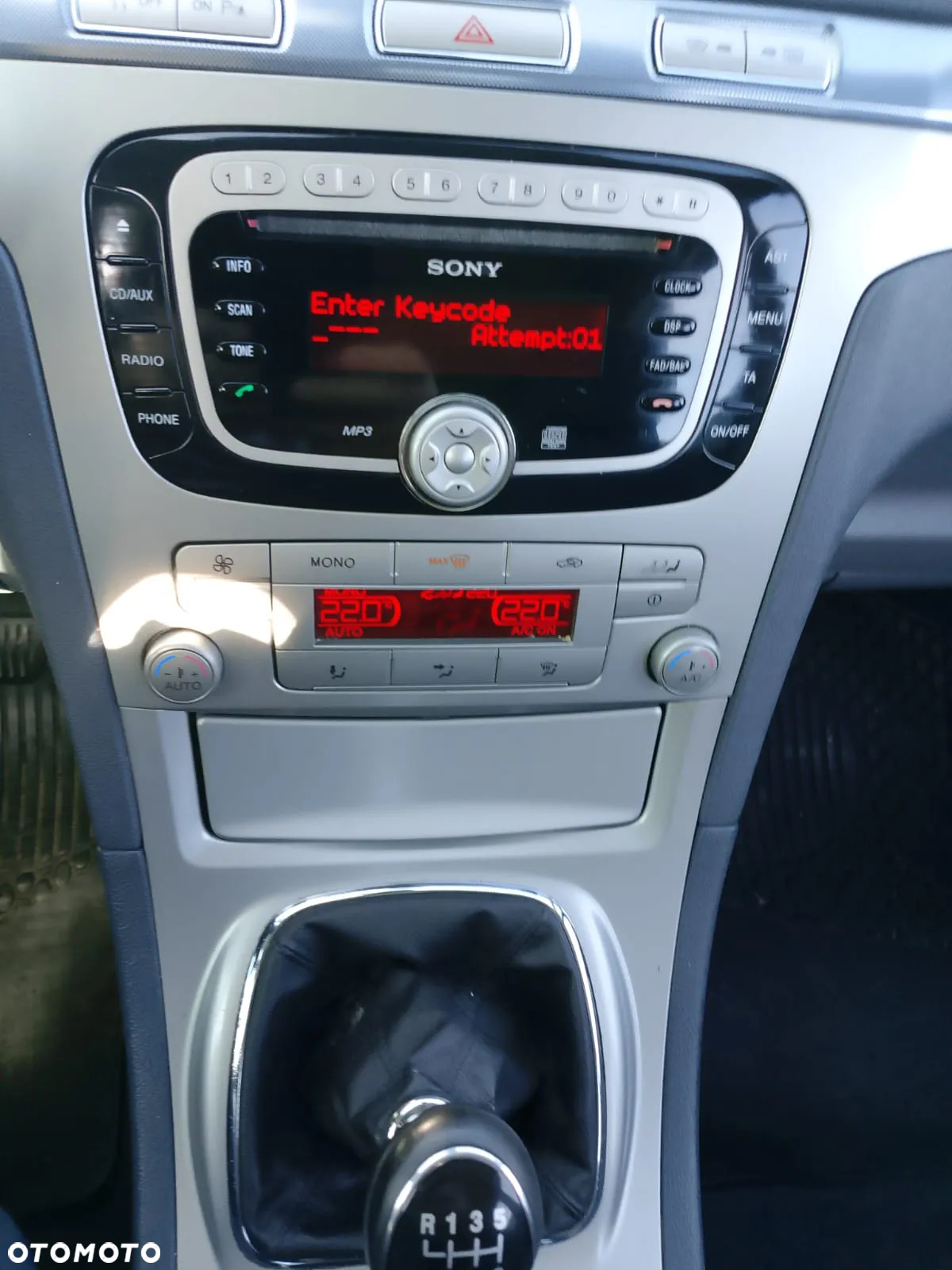 Ford Galaxy 2.0 TDCi Ambiente - 11