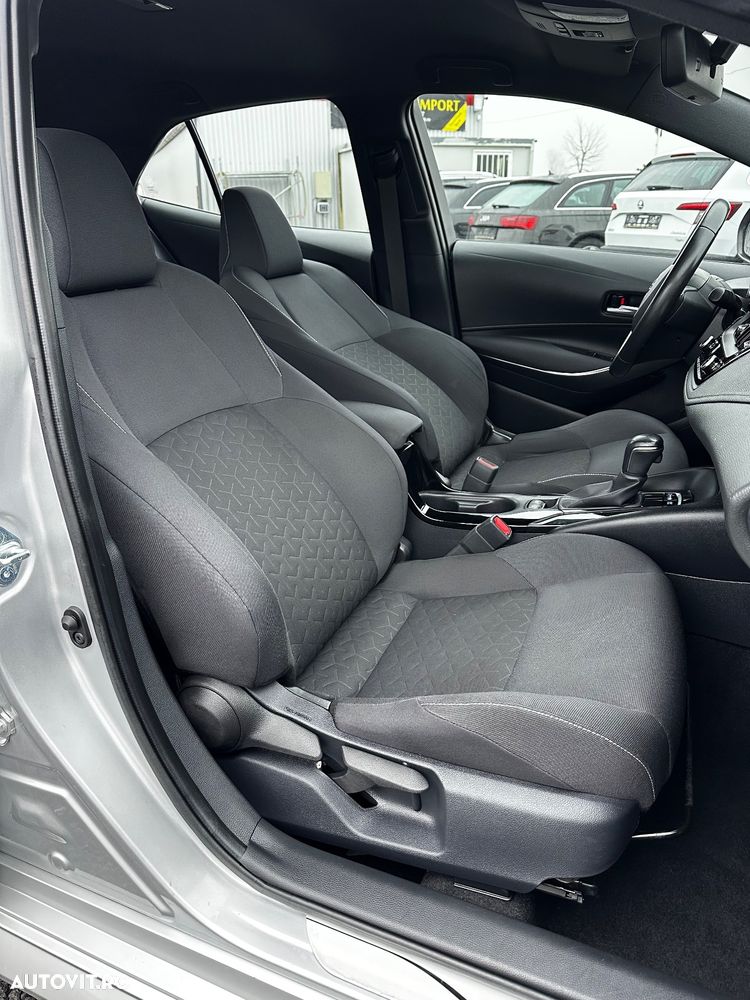 Toyota Corolla 1.8 Hybrid Comfort - 10