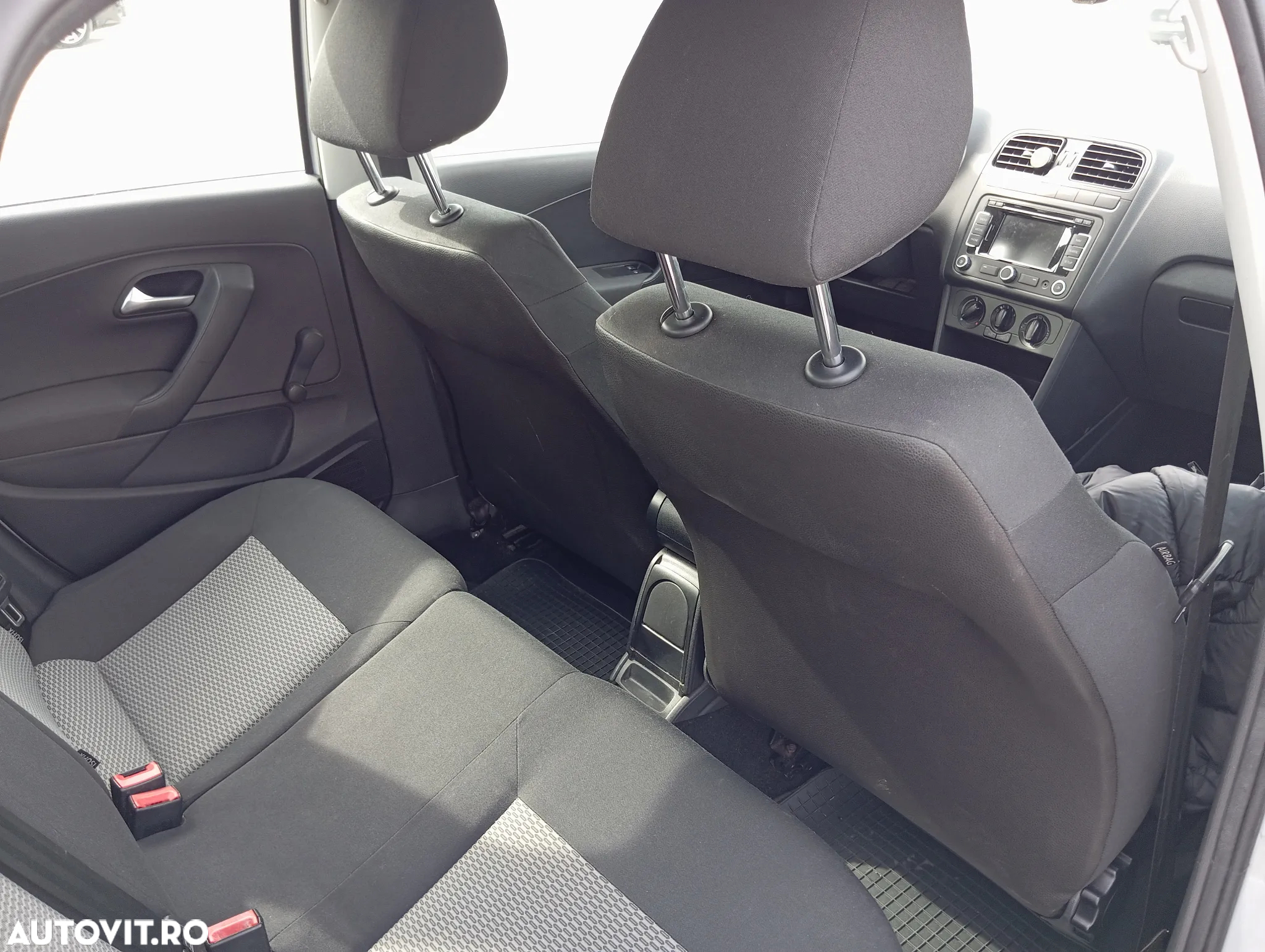 Volkswagen Polo - 4
