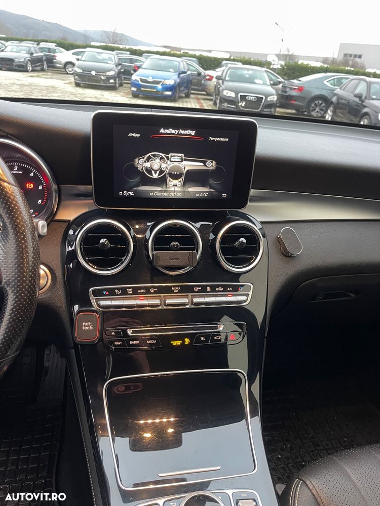 Mercedes-Benz GLC 220 d 4Matic 9G-TRONIC Exclusive - 33