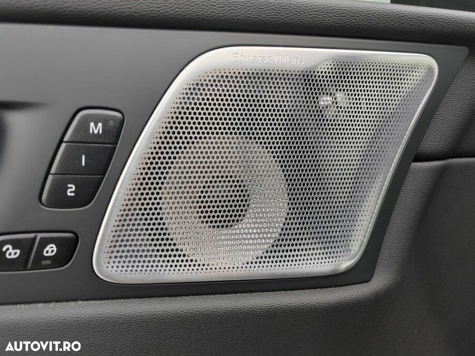 Volvo XC 60 - 30
