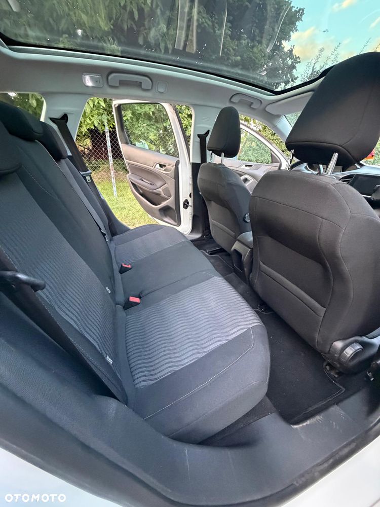 Peugeot 308 1.6 BlueHDi Allure S&S - 29