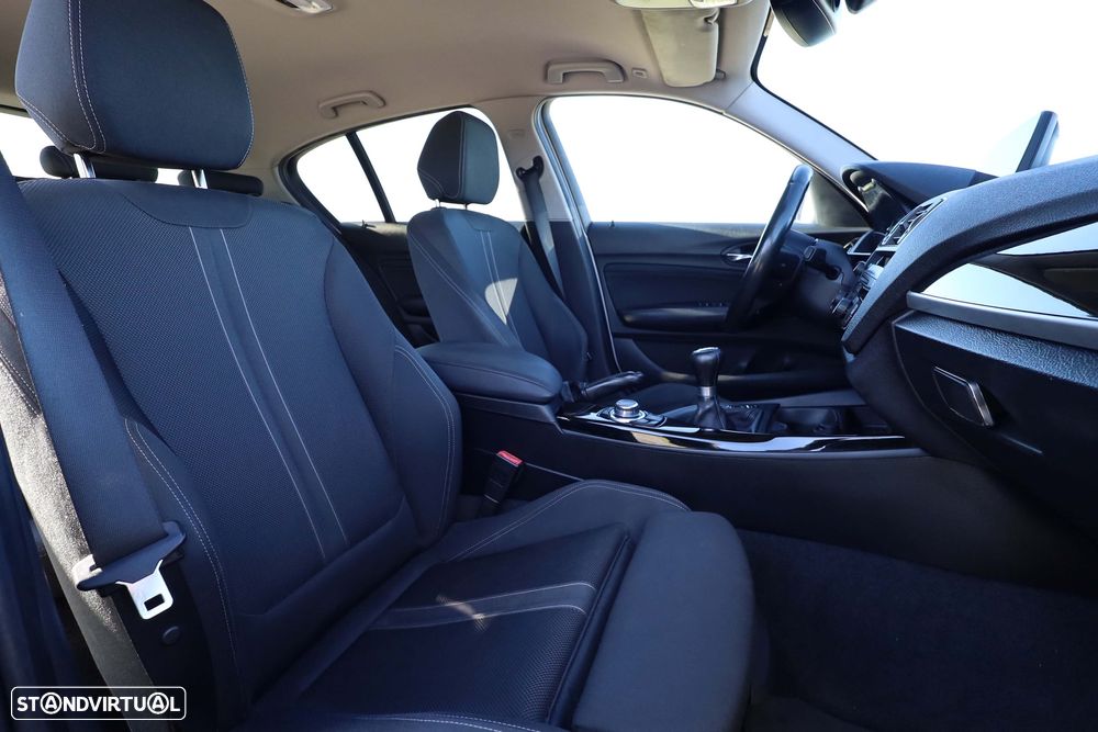 BMW 116 d Pack M - 19