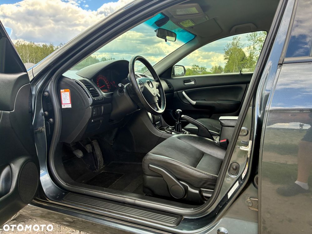 Honda Accord 2.0 i Executive - 19