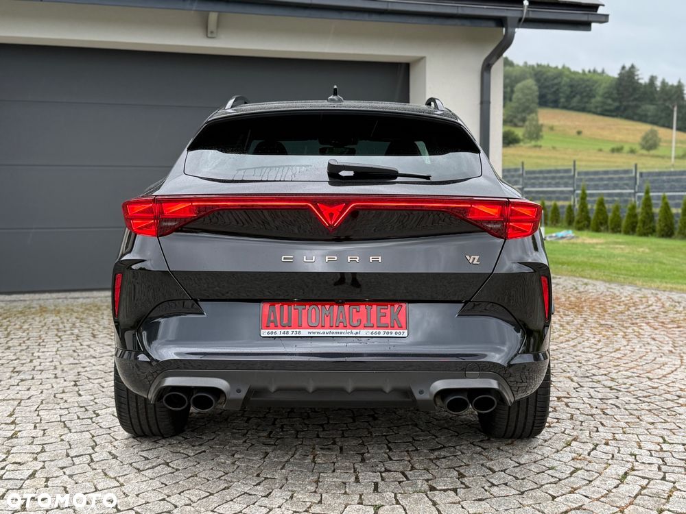 Cupra Formentor 2.0 TSI 4Drive DSG VZ Black Edition - 10