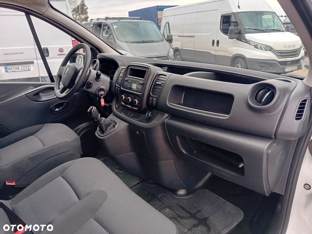 Renault Trafic - 15