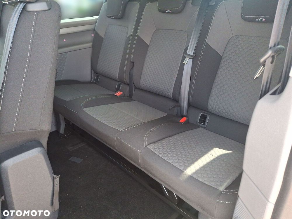 Volkswagen Caravelle - 21
