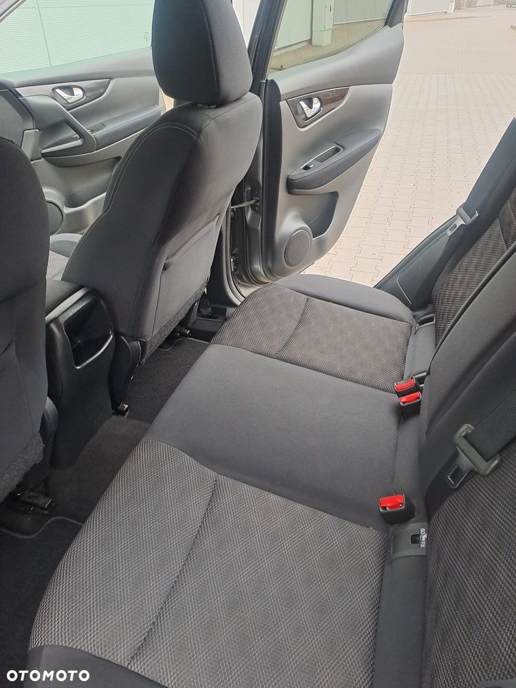 Nissan Qashqai 1.6 dCi 4 x 4 DPF tekna - 27