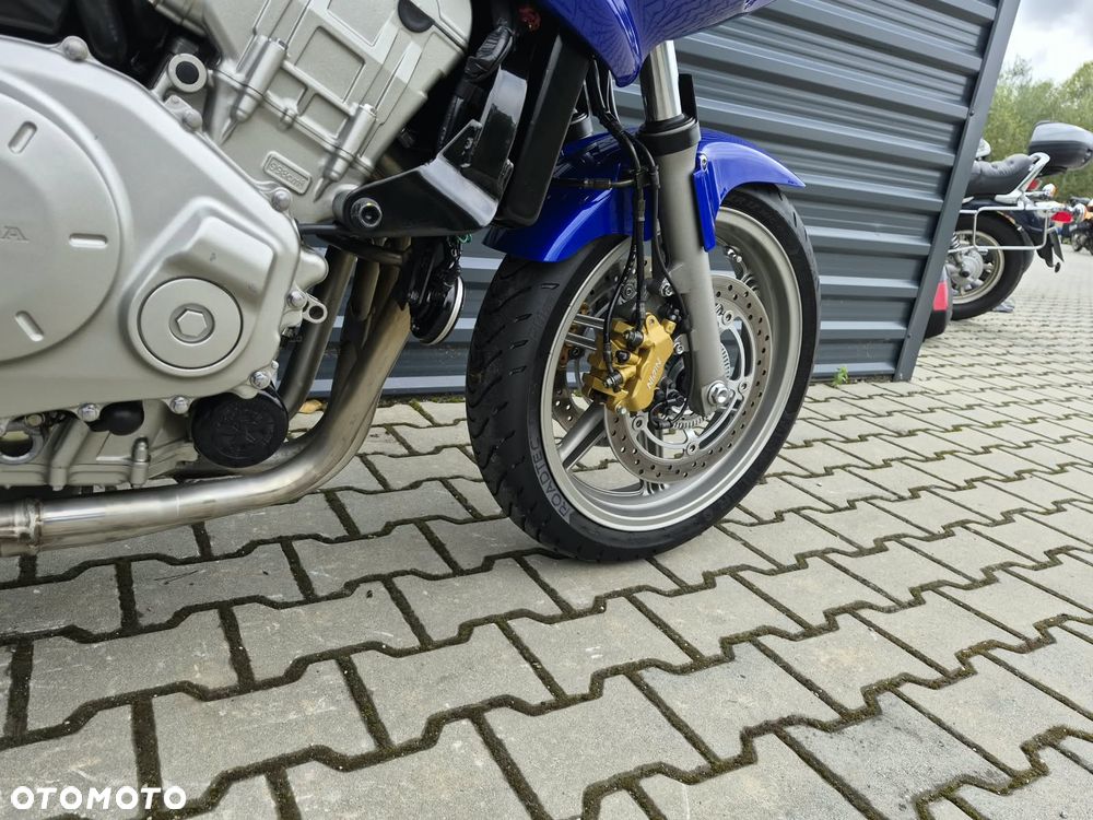 Honda CBF - 24